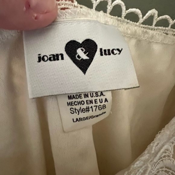 Vintage Joan&Lucy embroidered overlay tank fully lined size large cream - Picture 6 of 9